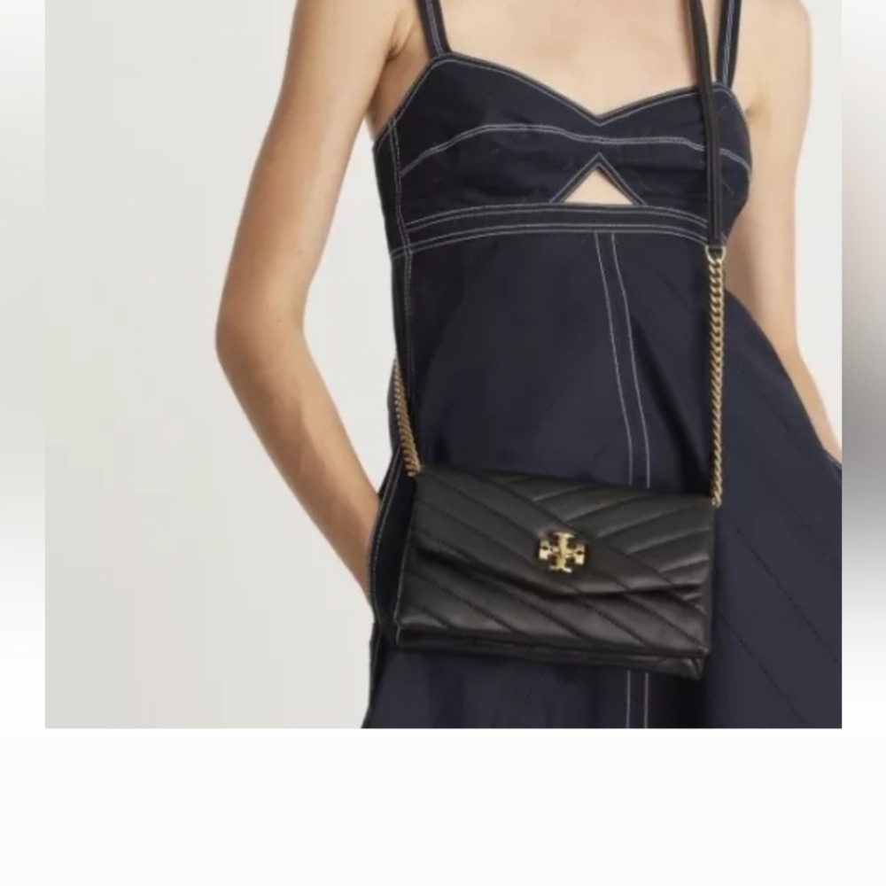 SOLD* Tory Burch Black Quilted Leather Clutch - Picture 2 of 9
